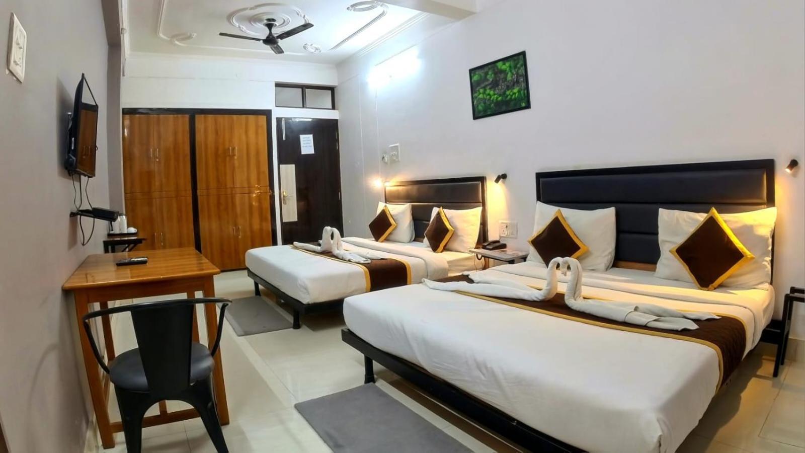 Holidayy Inn Аллахабад Экстерьер фото